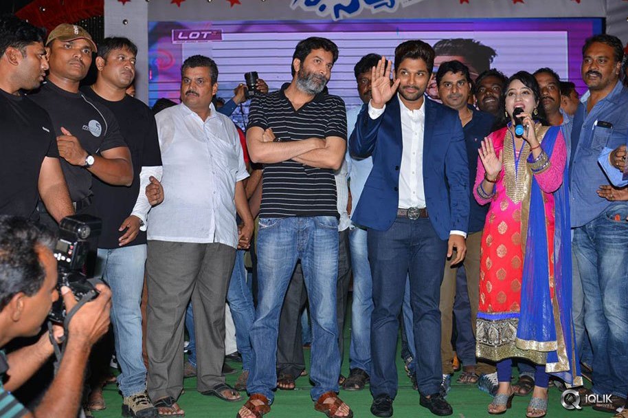 Son-Of-Sathyamurthy-Movie-Success-Meet-at-Vizag